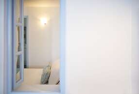 Kastro Suites