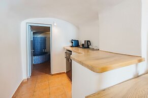 Kastro Suites