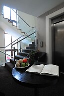 Coach House Hotel