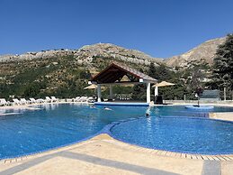 Faraya Village Club