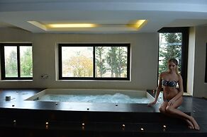 Faraya Village Club