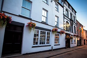 Black Boy Inn