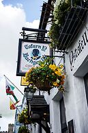 Black Boy Inn