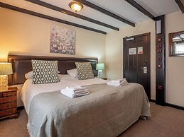 Black Boy Inn