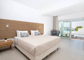 Manoulas Beach Mykonos Resort