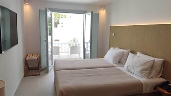 Manoulas Beach Mykonos Resort