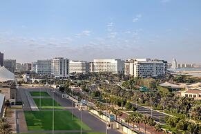 Yas Plaza Marina