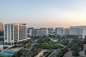 Yas Plaza Marina