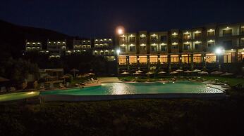 Evia Hotel & Suites