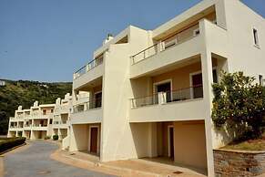 Evia Hotel & Suites