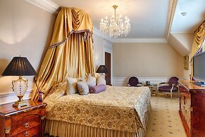 InterContinental Kyiv by IHG