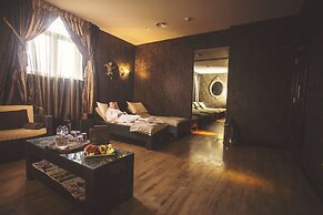 Canal Court Hotel