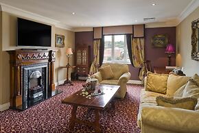 Canal Court Hotel