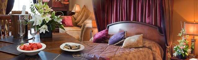 Canal Court Hotel