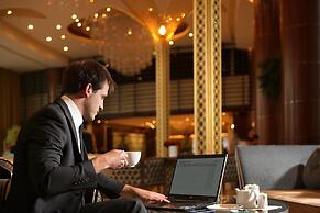 Khalidiya Palace Rayhaan by Rotana