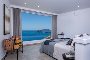 Athermi Suites - Adults Only