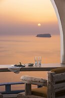 Athermi Suites - Adults Only