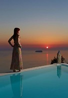 Athermi Suites - Adults Only