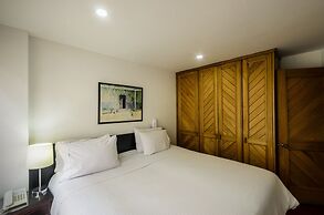 Travelers Suites Edificio Fontana Plaza