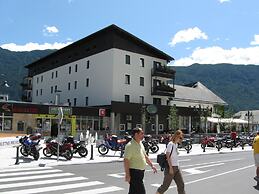 Alp Hotel