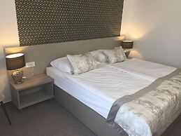 Alp Hotel