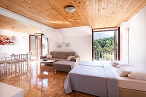 Apartments Karacic