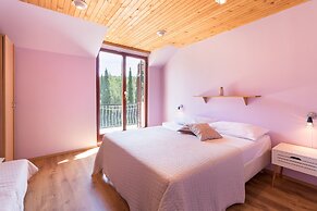 Apartments Karacic