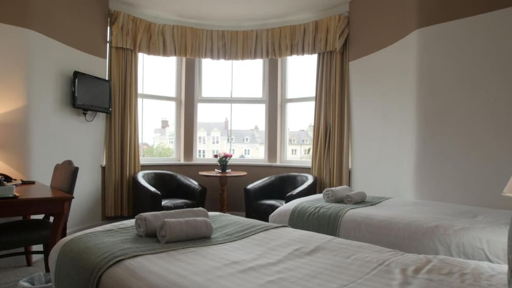 The Broadway Hotel
