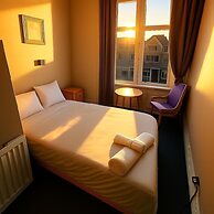 St Elmo Hotel