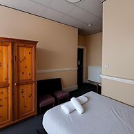 St Elmo Hotel
