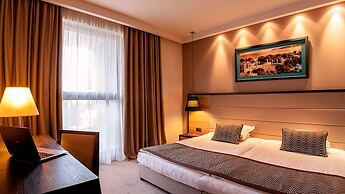 Astera Hotel & Spa