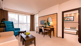 Astera Hotel & Spa