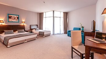Astera Hotel & Spa
