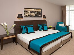 Astera Hotel & Spa