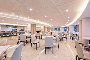 Regal Jinfeng Hotel
