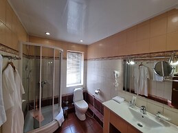Emerald Hotel