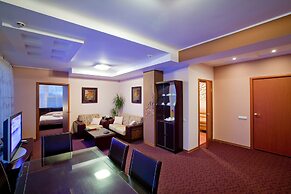 Emerald Hotel