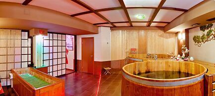 Emerald Hotel