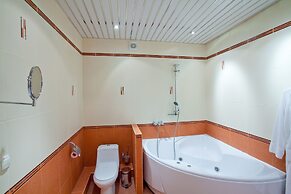Emerald Hotel
