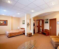 Emerald Hotel