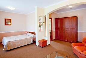 Emerald Hotel