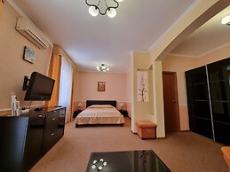 Emerald Hotel