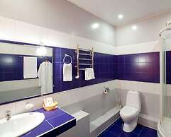 Emerald Hotel