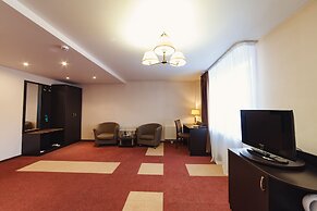 Deryabin  Hotel