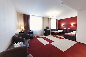 Deryabin  Hotel