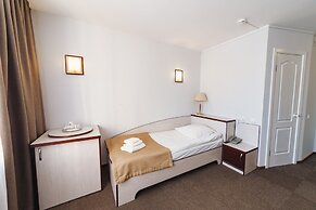 Deryabin  Hotel