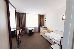 Deryabin  Hotel