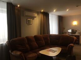 Deryabin  Hotel