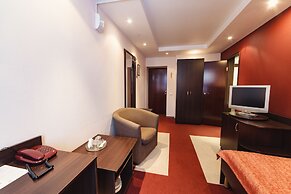 Deryabin  Hotel