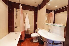 Deryabin  Hotel